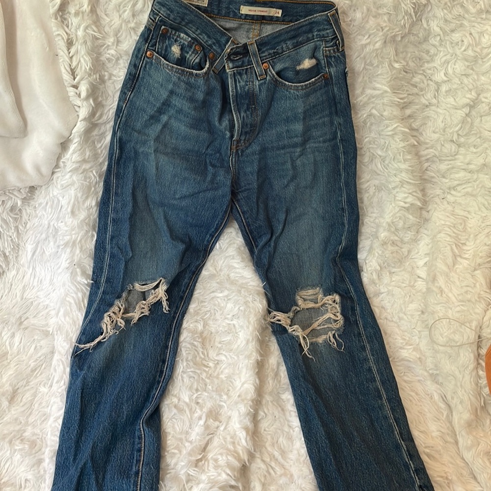 2 for 60 Levi’s wedgie straight button fly